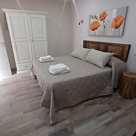 B&B Le Vie Del Borgo 카스티글리오네디시칠리아 외부 사진
