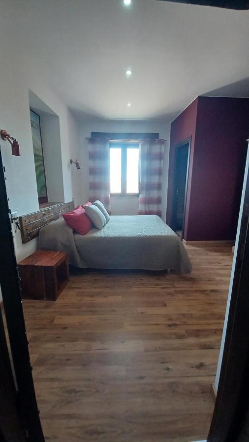 B&B Le Vie Del Borgo 카스티글리오네디시칠리아 외부 사진