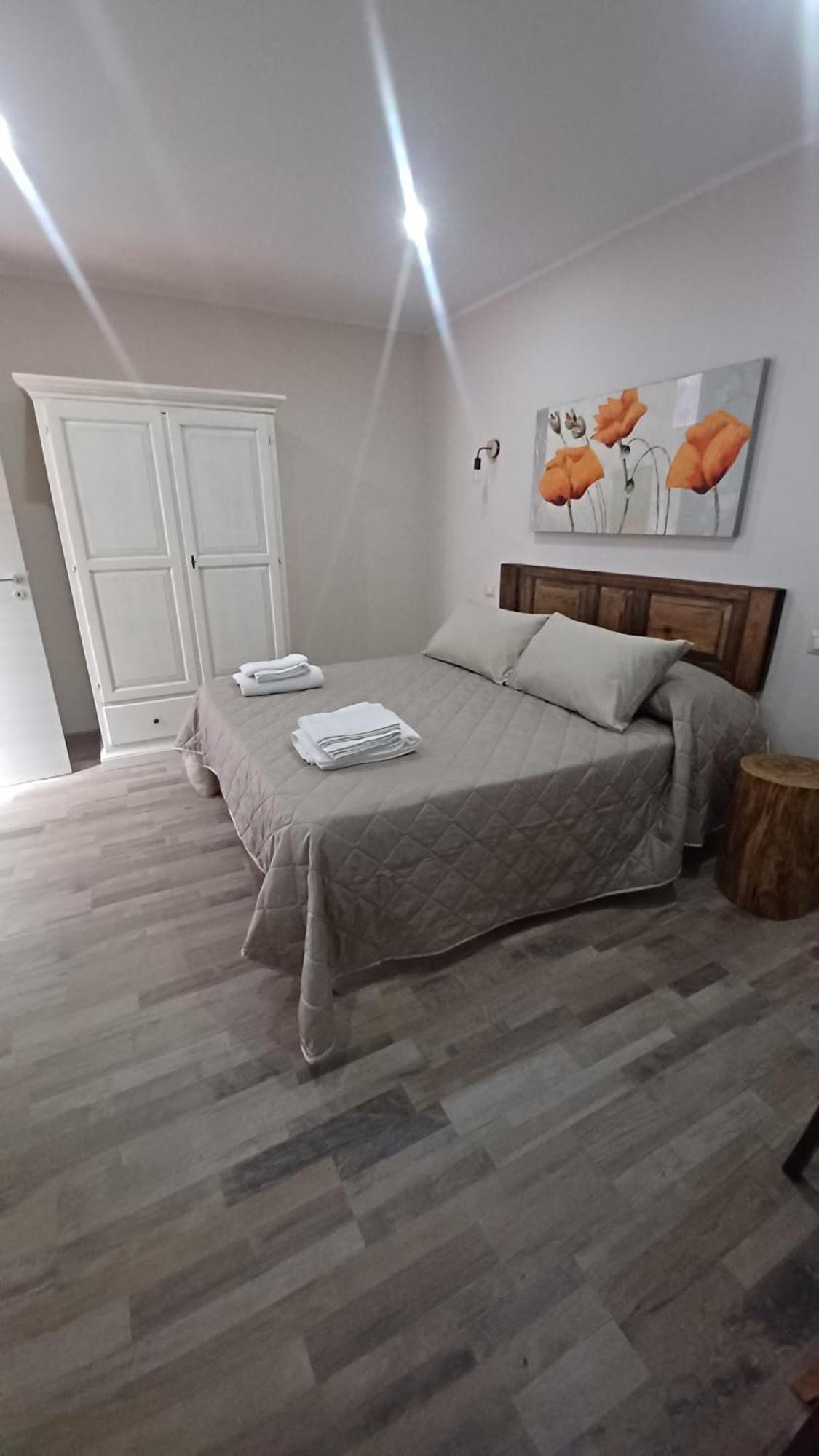 B&B Le Vie Del Borgo 카스티글리오네디시칠리아 외부 사진