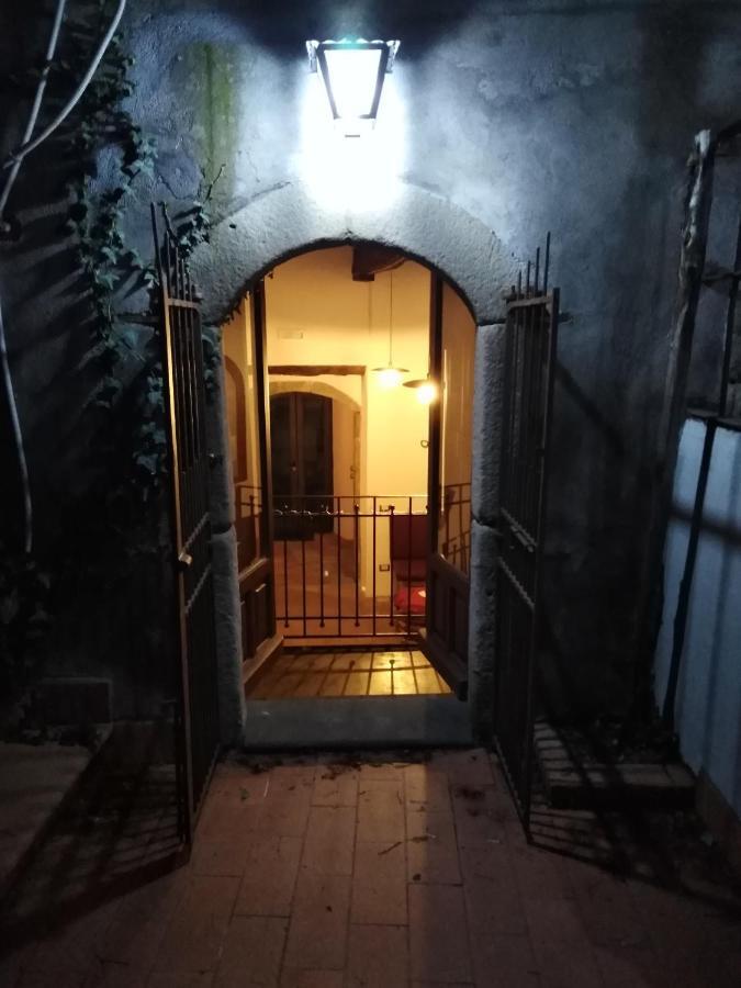 B&B Le Vie Del Borgo 카스티글리오네디시칠리아 외부 사진